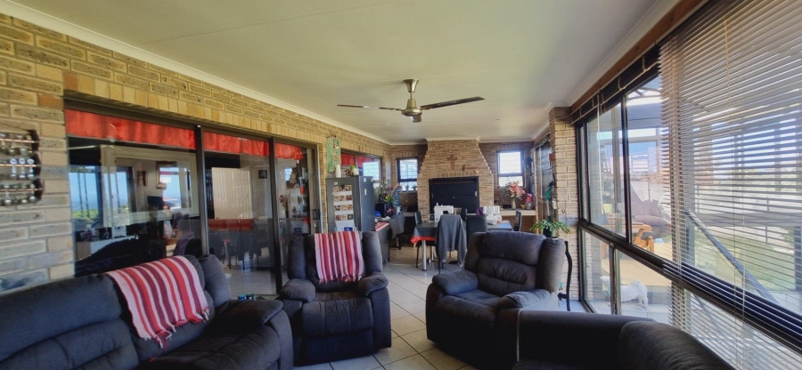 3 Bedroom Property for Sale in Noorsekloof Eastern Cape